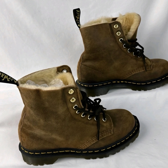 Dr. Martens Brown Leather Fur Lining  Women's Hiking Boots Size 7 - Picture 4 of 10